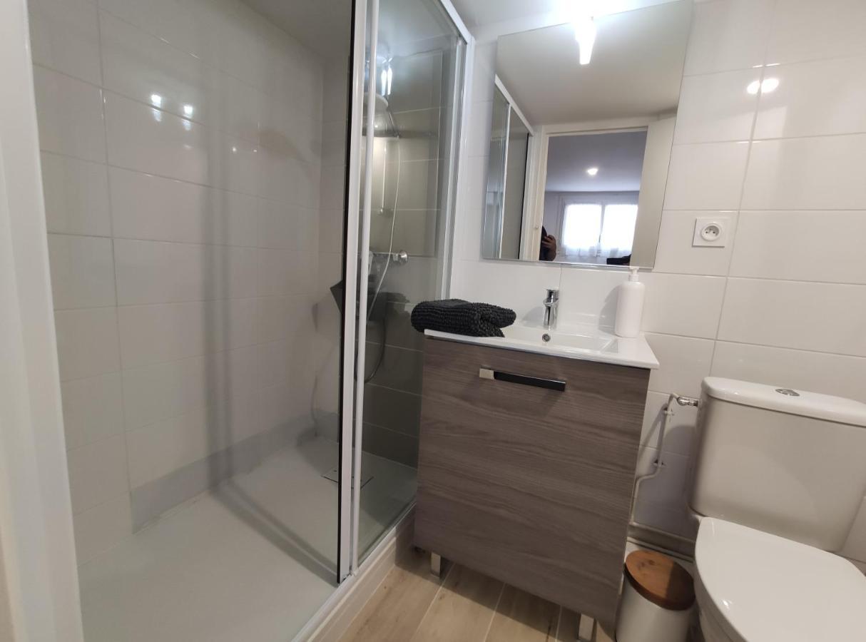 Charmant T2 Proche Plage Avec Terrasse Privative Royan Luaran gambar